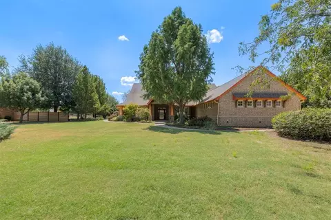 Exterior - 4606 Pikeys Trl, Tuttle, OK 73089 photo 5 of 16
