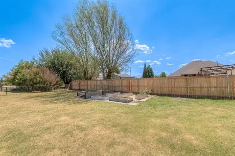 Exterior - 4606 Pikeys Trl, Tuttle, OK 73089 photo 15 of 16