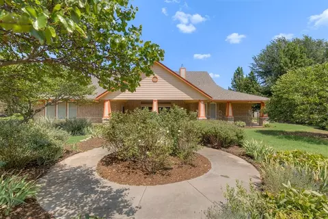 Exterior - 4606 Pikeys Trl, Tuttle, OK 73089 photo 14 of 16
