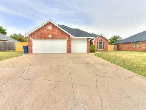 11713 Silver Sun Dr, Oklahoma City, OK 73162