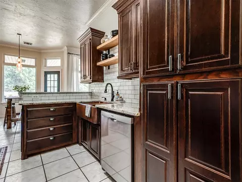 Kitchen - 5901 E Mcmillin Dr, Tuttle, OK 73089 photo 2 of 5