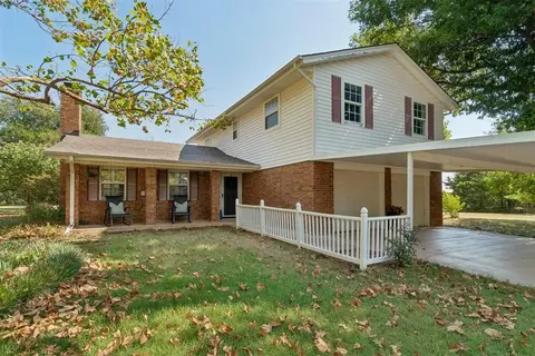Exterior - 7309 Cedar Hl, Tuttle, OK 73089 photo 2 of 6
