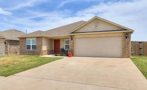 452 Fox Den Dr, Newcastle, OK 73065