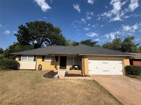 2009 S Rankin St, Edmond, OK 73013