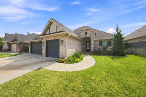 10608 NW Emily Cir, Oklahoma City, OK 73120
