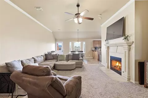 Living - 604 Apple Tree Ln, Moore, OK 73160 photo 1 of 2