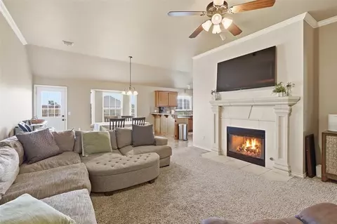 Living - 604 Apple Tree Ln, Moore, OK 73160 photo 2 of 2