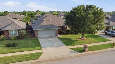 View/Area - 604 Apple Tree Ln, Moore, OK 73160 photo 1 of 3