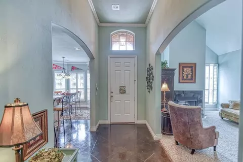 Entry Way - 3121 Saint Clair Dr, Norman, OK 73072 photo 3 of 5