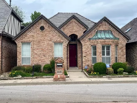 Exterior - 3121 Saint Clair Dr, Norman, OK 73072 photo 4 of 6
