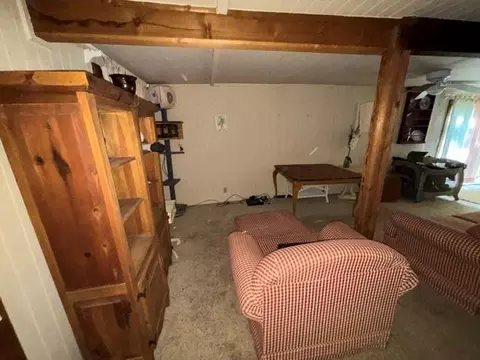 Living - 416959 Cardinal St, Eufaula, OK 74432 photo 1 of 3