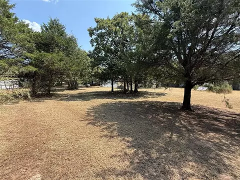 Exterior - 104 Summer Oaks Dr, Mcloud, OK 74851 photo 13 of 15