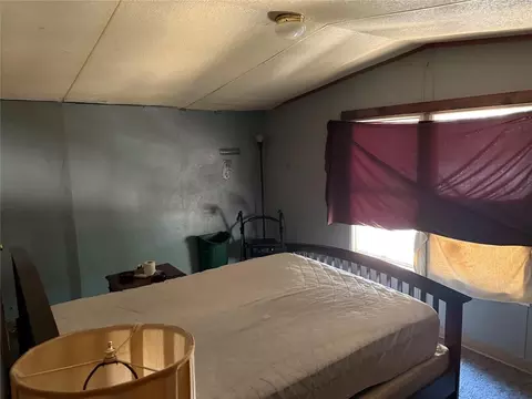 Bedroom - 104 Summer Oaks Dr, Mcloud, OK 74851 photo 3 of 3