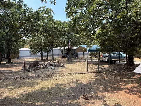 Exterior - 104 Summer Oaks Dr, Mcloud, OK 74851 photo 1 of 15