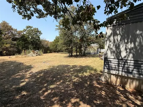Exterior - 104 Summer Oaks Dr, Mcloud, OK 74851 photo 8 of 15