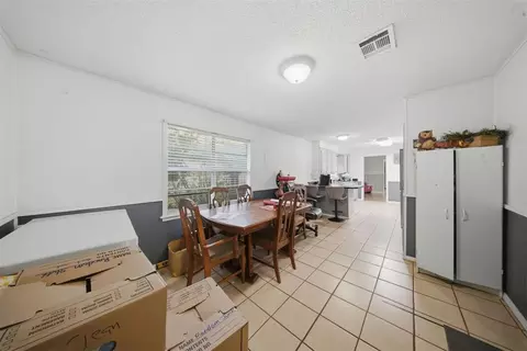 Dining - 24 E Kirk St, Shawnee, OK 74801 photo 2 of 2