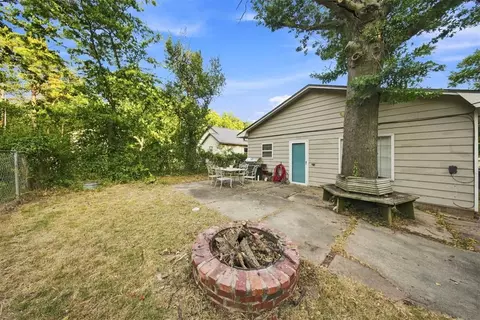 Exterior - 24 E Kirk St, Shawnee, OK 74801 photo 4 of 4