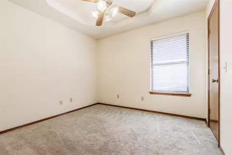 Bedroom - 1717 NW Jackson Dr, Norman, OK 73071 photo 5 of 5