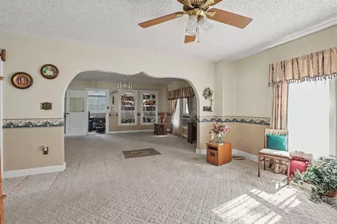 Living - 3103 W 116th St, Perkins, OK 74059 photo 4 of 5