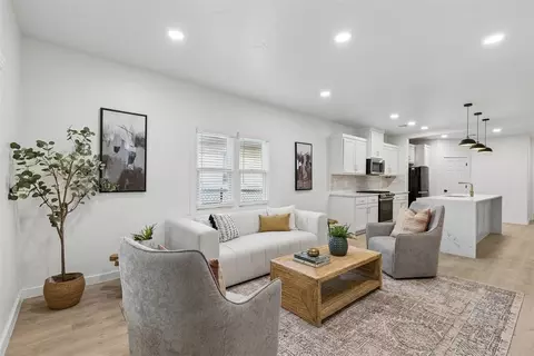 525 NW 27th St, Oklahoma City, OK 73103