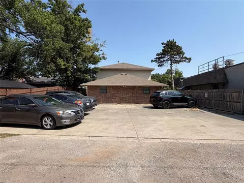 312 E Ayers St, Edmond, OK 73034 photo 4