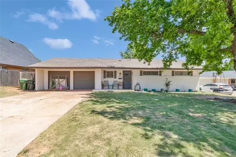 1312 Kingston Dr, Yukon, OK 73099