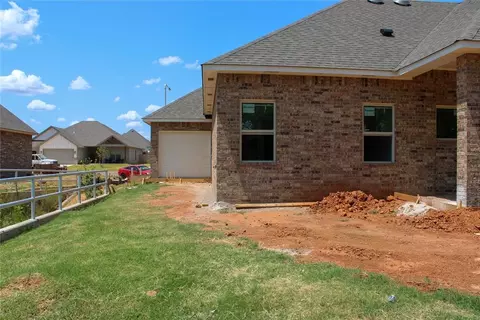 703 Florence Ter, Norman, OK 73071 photo 3