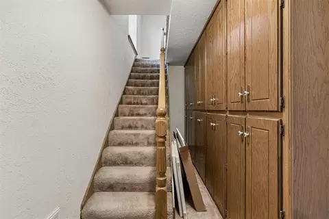 Entry Way - Undisclosed, Harrah, OK 73045 photo 4 of 4