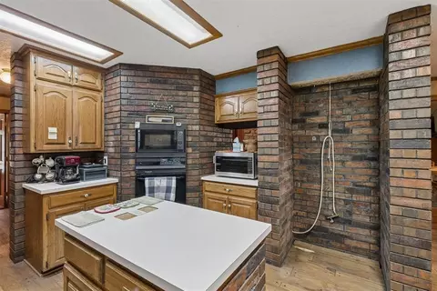 Kitchen - Undisclosed, Harrah, OK 73045 photo 4 of 4
