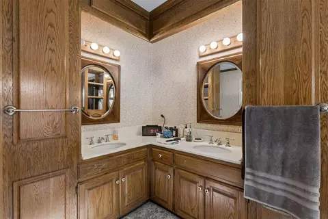 Bath - Undisclosed, Harrah, OK 73045 photo 1 of 7