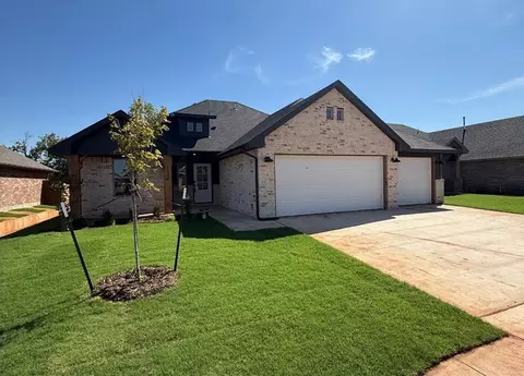11920 Rockbed Dr, Yukon, OK 73099