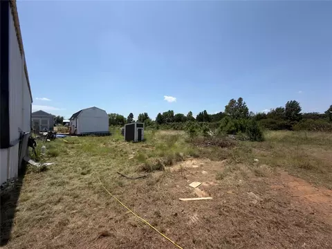 Exterior - 100 Parkview Ct, Mcloud, OK 74851 photo 6 of 6