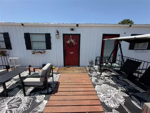 Exterior - 100 Parkview Ct, Mcloud, OK 74851 photo 2 of 6
