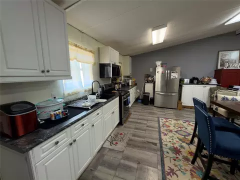 Kitchen - 100 Parkview Ct, Mcloud, OK 74851 photo 2 of 2