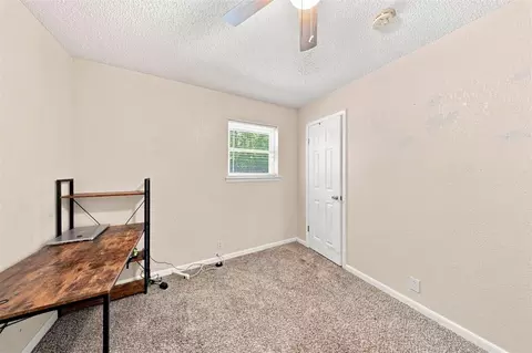 Bedroom - 508 Cherryvale Rd, Edmond, OK 73003 photo 1 of 5