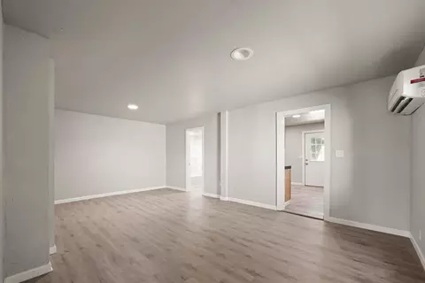 Living - 214 E Vilas Ave, Guthrie, OK 73044 photo 5 of 10