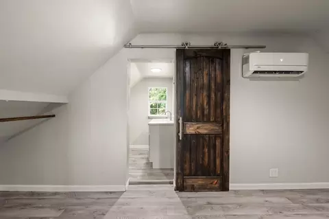 Entry Way - 214 E Vilas Ave, Guthrie, OK 73044 photo 4 of 4