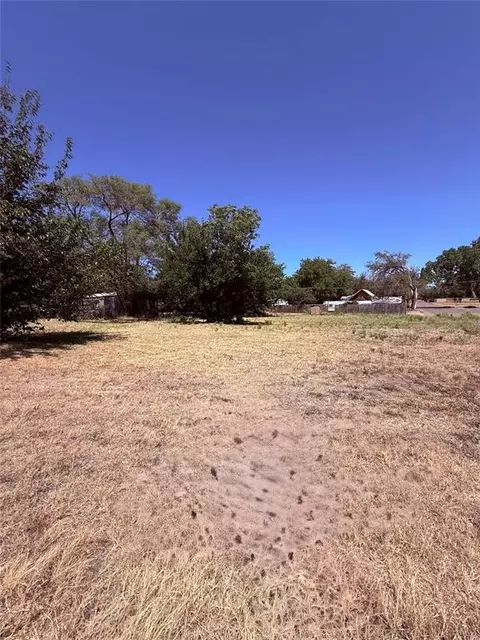 619 S Oliver Ave, Elk City, OK 73644