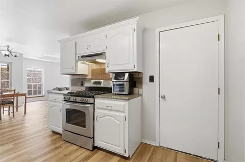 Kitchen - 2816 Shiloh Ln, Altus, OK 73521 photo 6 of 6