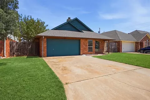 Exterior - 2816 Shiloh Ln, Altus, OK 73521 photo 4 of 8