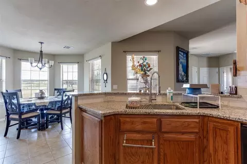 Kitchen - 893 S Cemetery Rd, Tuttle, OK 73089 photo 3 of 3