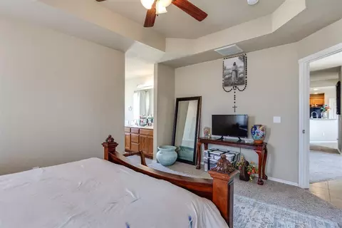Bedroom - 893 S Cemetery Rd, Tuttle, OK 73089 photo 3 of 4