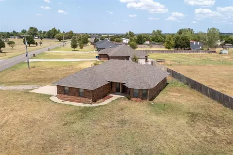 View/Area - 893 S Cemetery Rd, Tuttle, OK 73089 photo 2 of 3