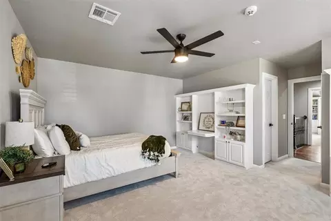 Bedroom - 9325 E State Highway 9, Norman, OK 73026 photo 8 of 9