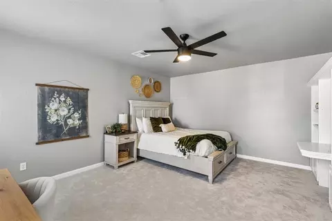 Bedroom - 9325 E State Highway 9, Norman, OK 73026 photo 7 of 9