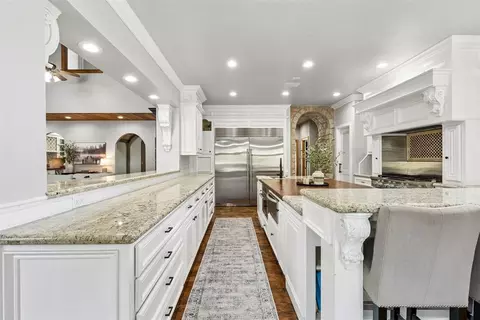 Kitchen - 9325 E State Highway 9, Norman, OK 73026 photo 5 of 6