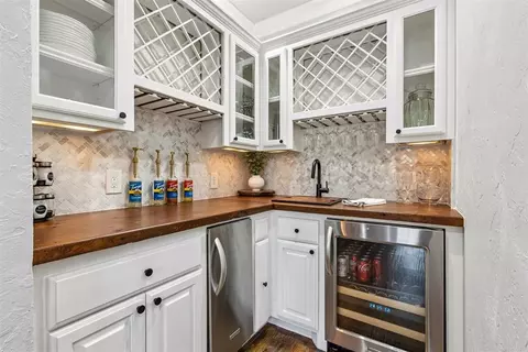 Kitchen - 9325 E State Highway 9, Norman, OK 73026 photo 6 of 6