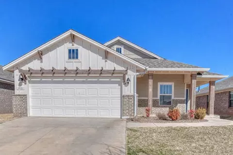 3901 NW 177th St, Edmond, OK 73012
