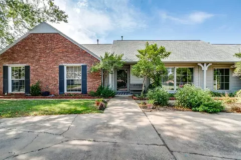 2924 Cornwall Pl, Oklahoma City, OK 73120