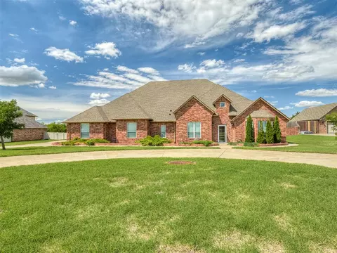 Exterior - 3101 Firefly Dr, Norman, OK 73071 photo 2 of 9